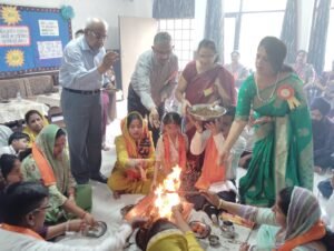 बीसीएम स्कूल लुधियाना में नए सत्र का शुभारंभ हवन यज्ञ से