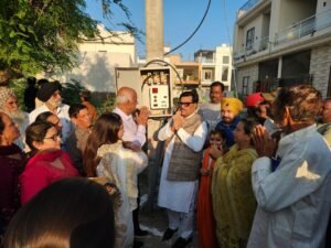 विधायक बग्गा ने किया वार्ड-66 स्थित तरसेम कालोनी में नए टयूब्वैल को लोकार्पण