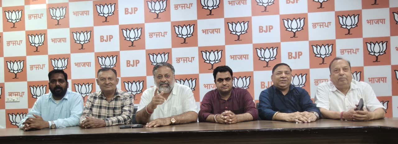 आप में मची भगदड़, नेताओं का भरोसा टूटा: रजनीश धीमान