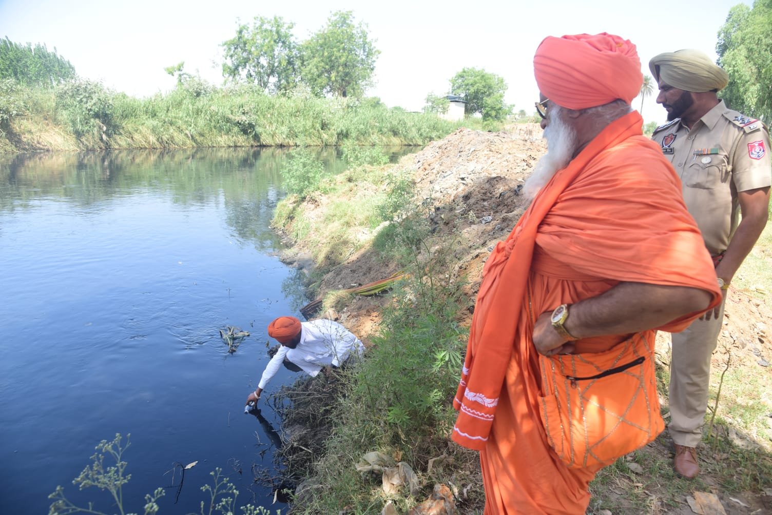 Buddha dariya cleaning sant seechewal punjab identity1