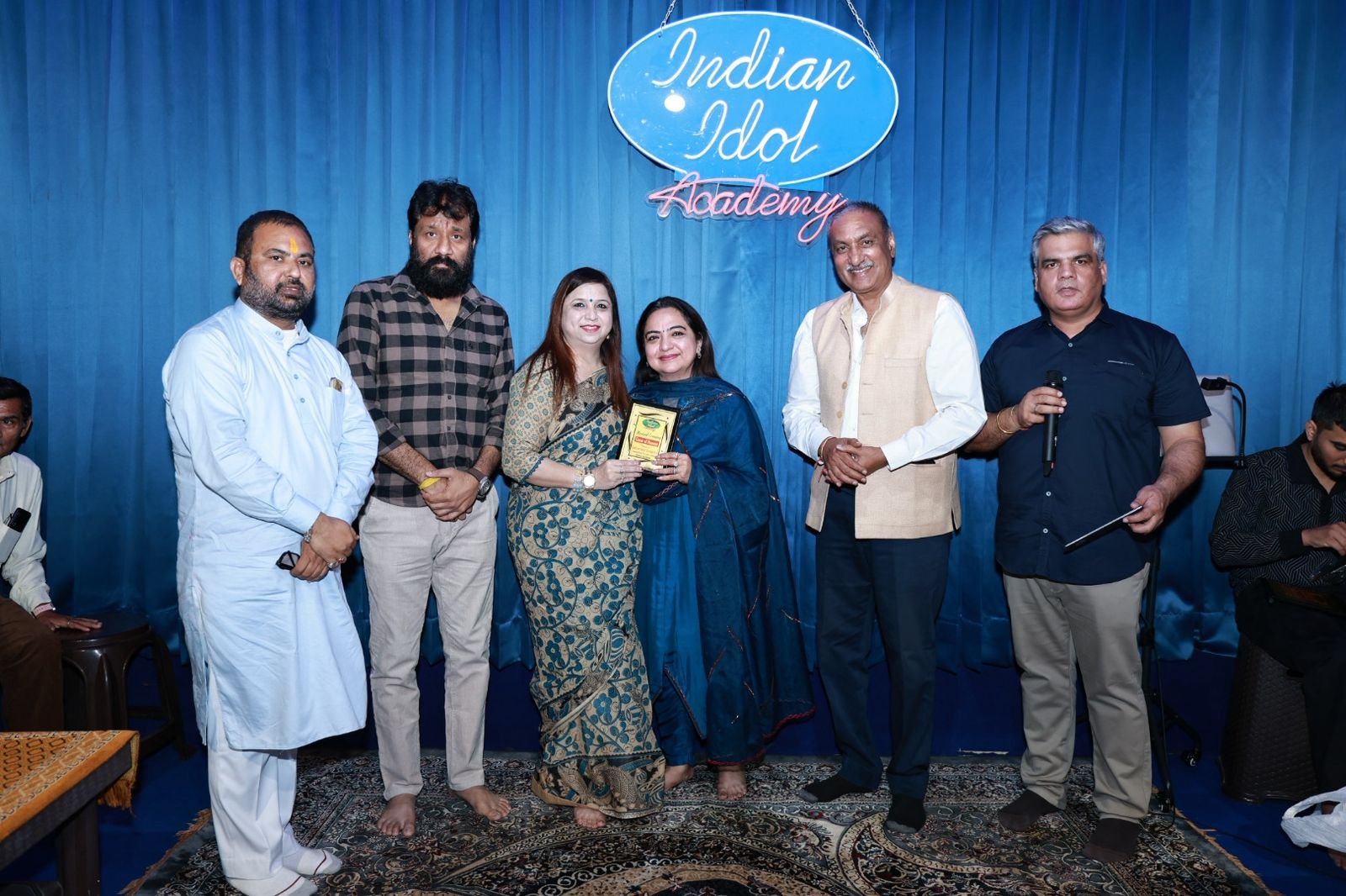 Indian idol academy musical evening ludhiana ajinder kaur2