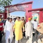 विधायक पराशर ने डी.सी के साथ किया स्कूल ऑफ एमिनेंस का दौरा