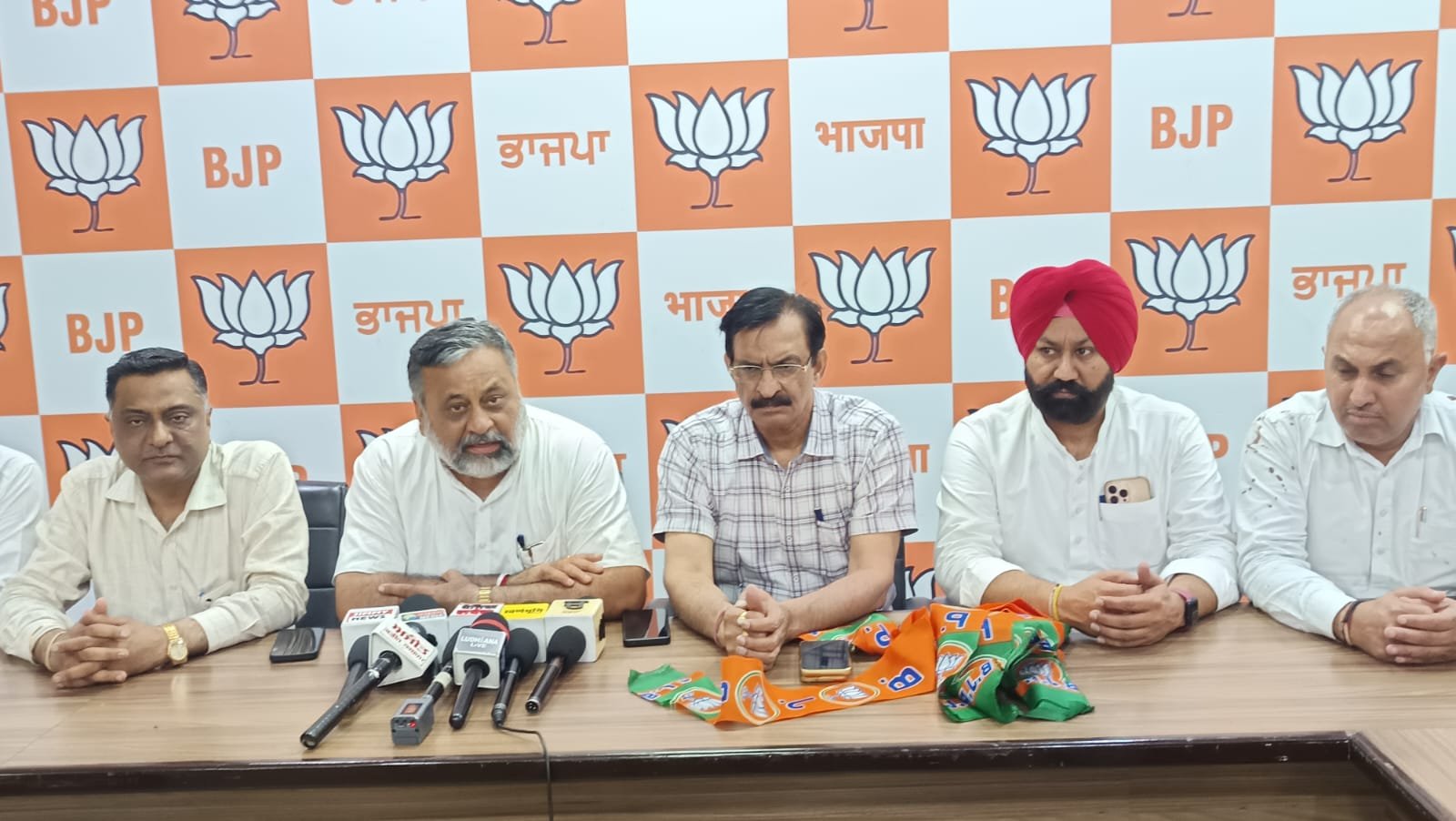Aap ke jhoothe aaropon ka bjp degi munhtod jawab