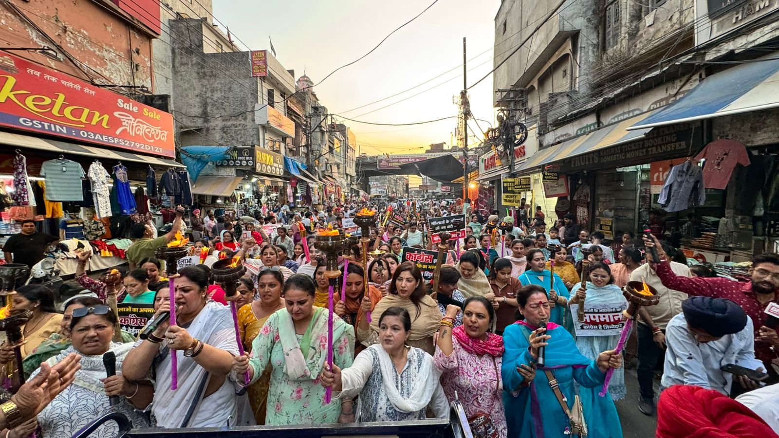 Mahila aakrosh mashaal yatra ludhiana bjp2
